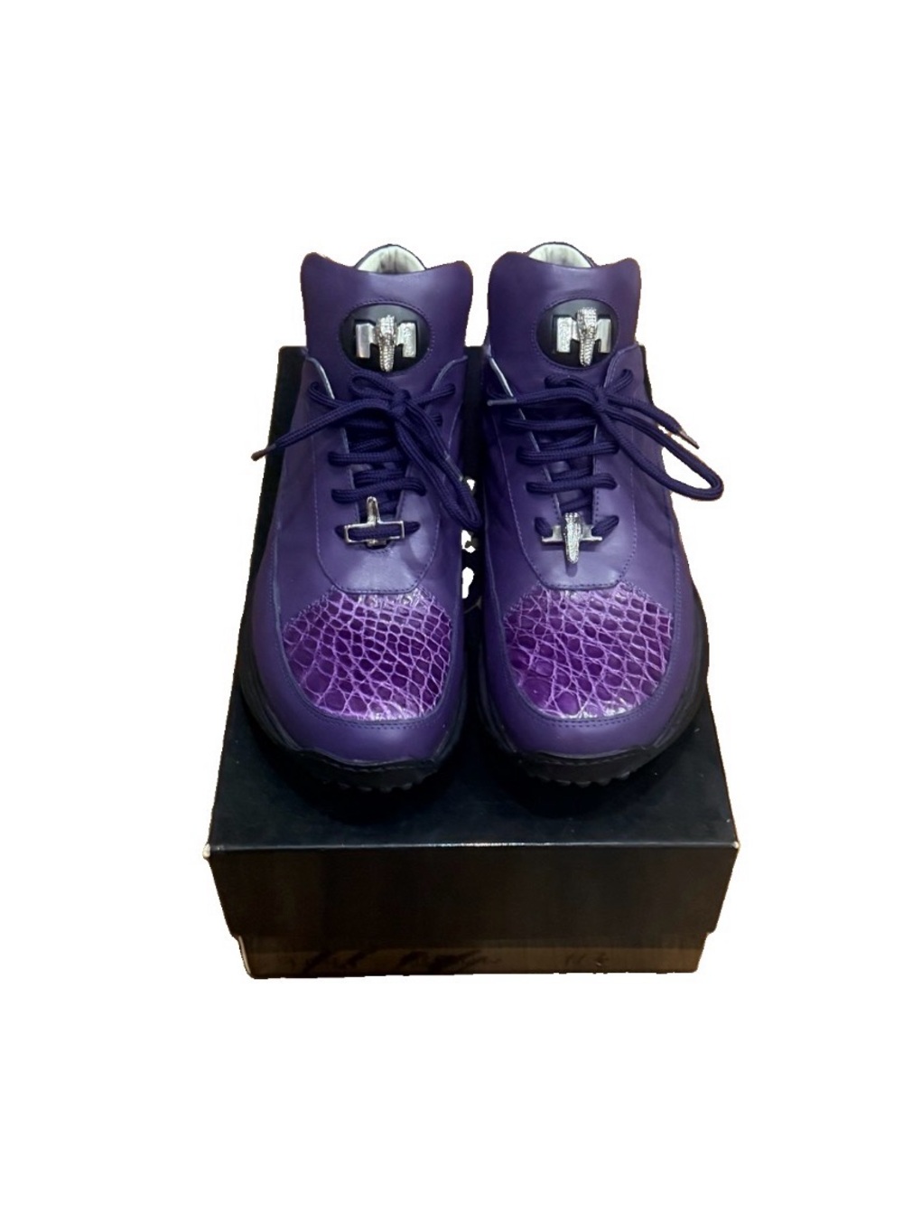 Mauri Italy men’s genuine leather & Alligator sneaker shoe. Size 8.5. Purple